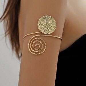 Elegant Gold Spiral Arm Cuff